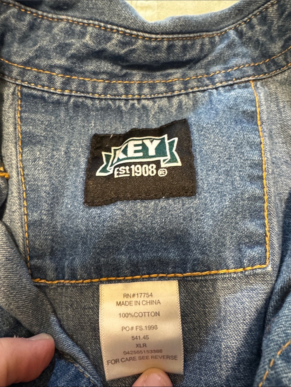 Vintage-Style Blue Denim Button-Down Shirt - Picture 2 of 6